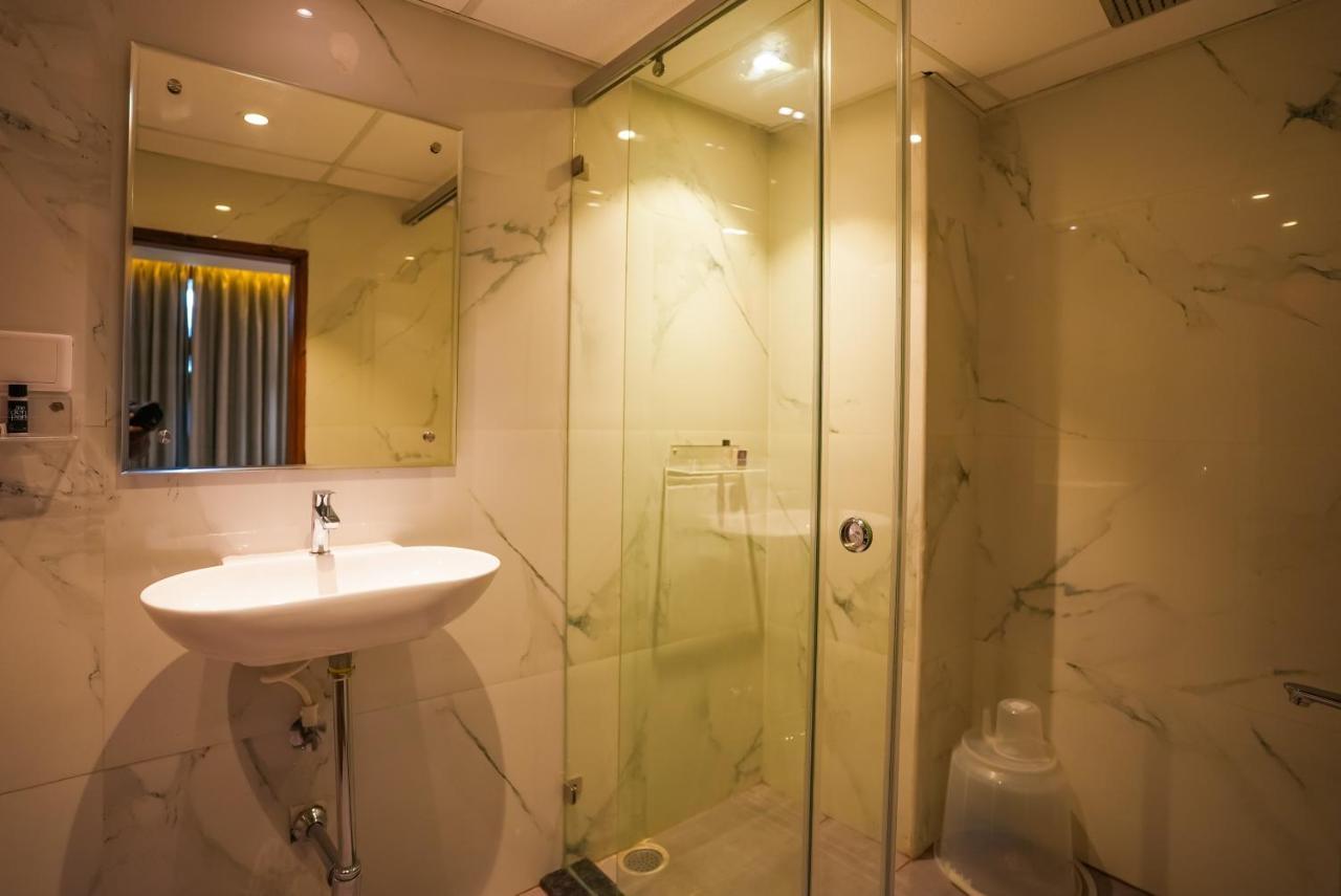 Hotel Sunrise Hospitality วิเจยาวารา ภายนอก รูปภาพ