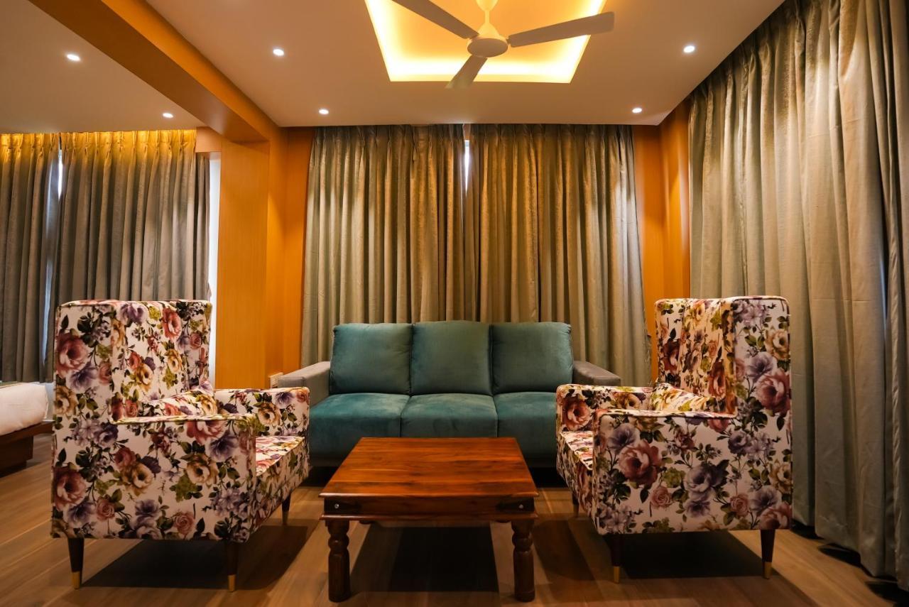 Hotel Sunrise Hospitality วิเจยาวารา ภายนอก รูปภาพ
